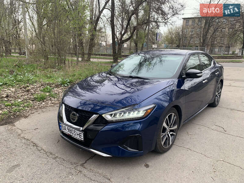 Седан Nissan Maxima 2018 в 