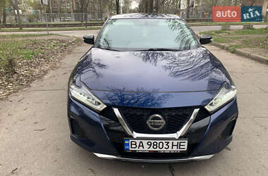Седан Nissan Maxima 2018 в 