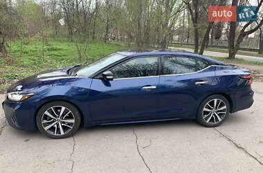 Седан Nissan Maxima 2018 в 