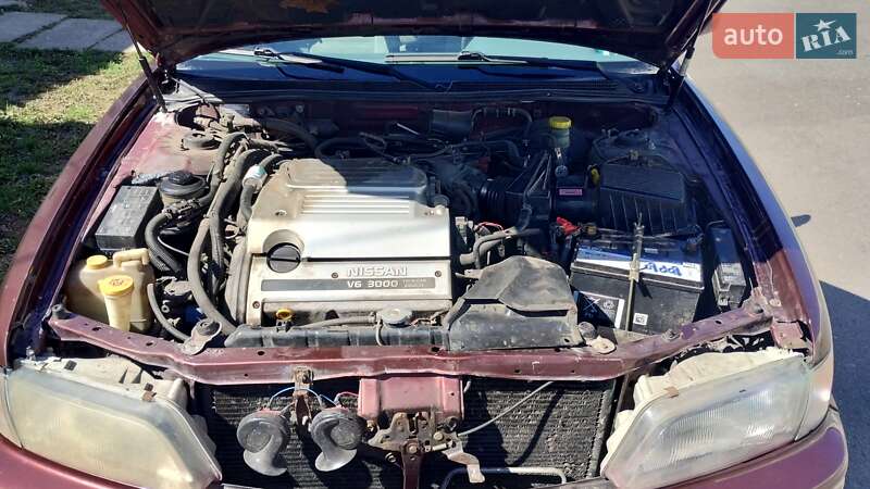Седан Nissan Maxima 1997 в Умани