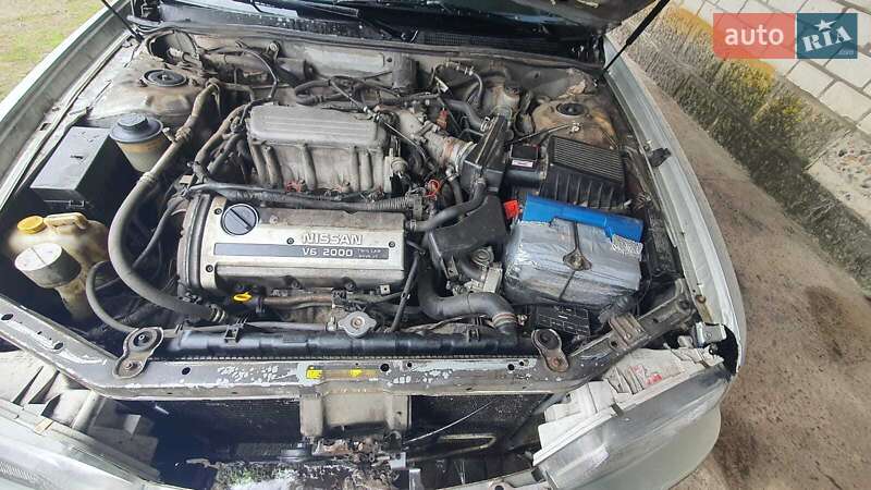 Седан Nissan Maxima 1996 в Верхней Сыроватке
