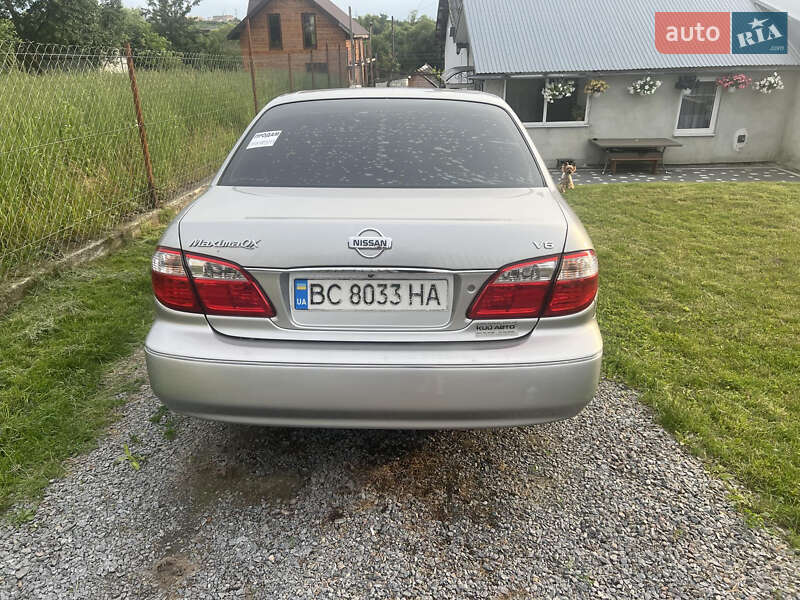 Nissan Maxima 2004