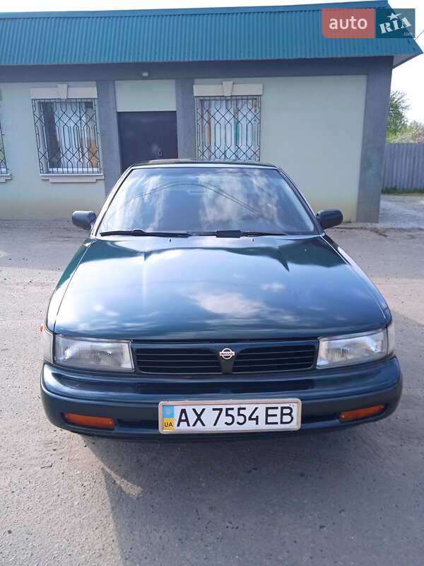 Седан Nissan Maxima 1994 в Харкові