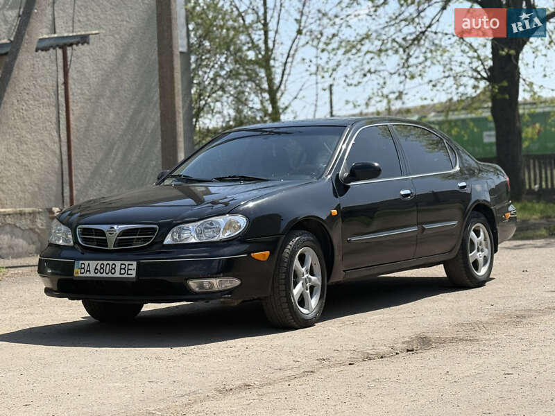 Седан Nissan Maxima 2003 в Голованевске