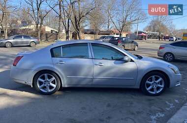 Седан Nissan Maxima 2004 в 