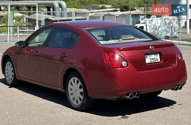 Седан Nissan Maxima 2004 в 