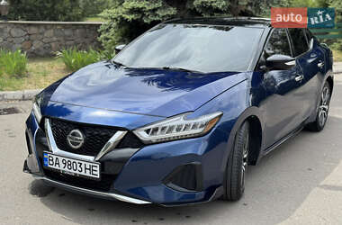 Седан Nissan Maxima 2018 в 