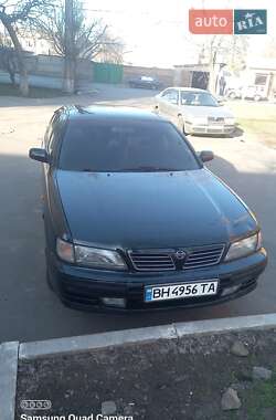 Седан Nissan Maxima 1994 в Черноморске