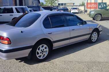 Седан Nissan Maxima 1995 в 