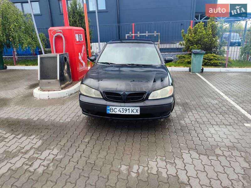 Седан Nissan Maxima 2002 в Львові