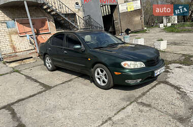 Седан Nissan Maxima 2000 в Запорожье