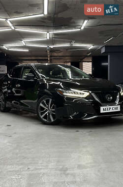 Седан Nissan Maxima 2019 в 