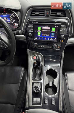 Седан Nissan Maxima 2019 в 