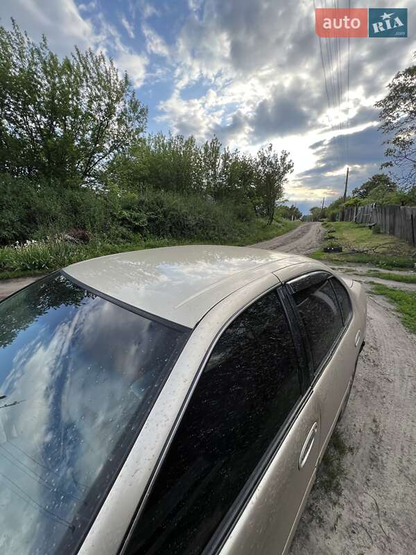 Седан Nissan Maxima 1996 в Змиеве фото 5 Седан Nissan Maxima 1996 в Змиеве