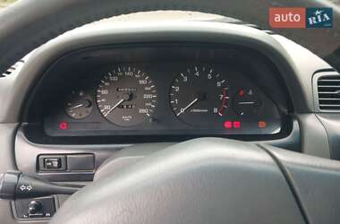 Седан Nissan Maxima 1996 в 