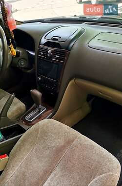 Седан Nissan Maxima 2000 в 