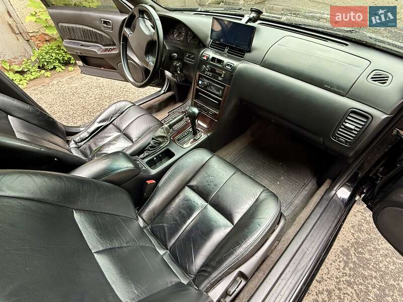 Седан Nissan Maxima 1996 в Одессе