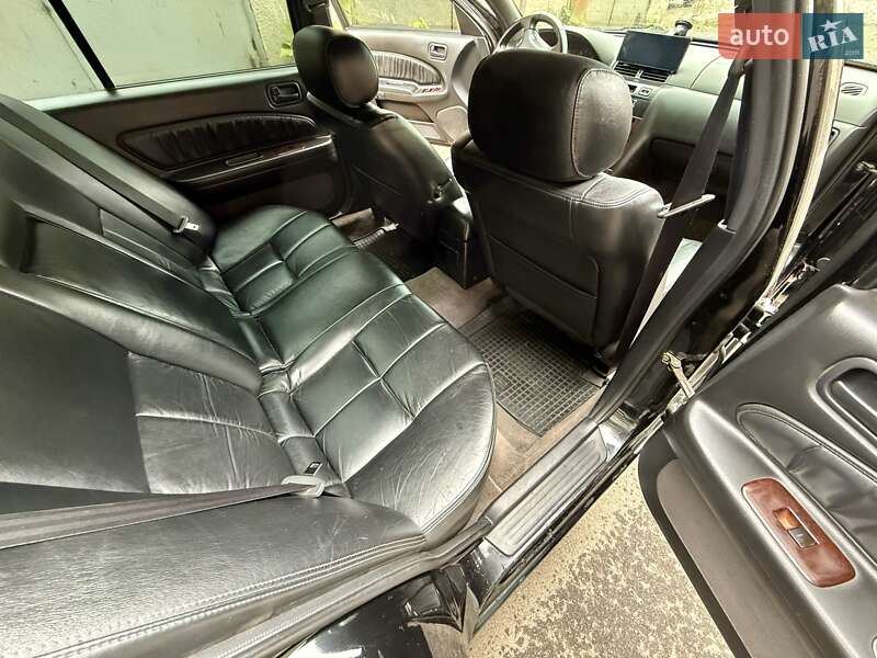 Седан Nissan Maxima 1996 в Одессе