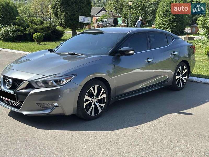 Nissan Maxima 2018