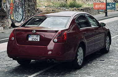 Седан Nissan Maxima 2004 в 