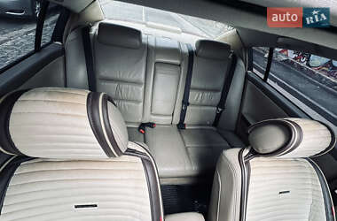 Седан Nissan Maxima 2004 в 