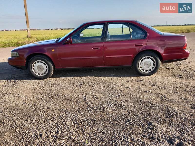 Седан Nissan Maxima 1993 в Чорноморську