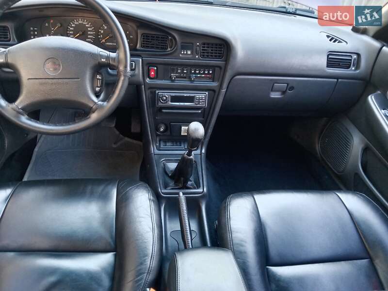 Седан Nissan Maxima 1993 в Чорноморську