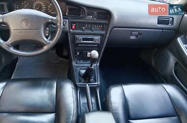 Седан Nissan Maxima 1993 в 