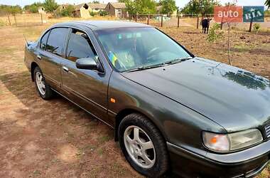 Седан Nissan Maxima 1995 в Миколаєві