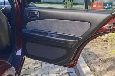 Седан Nissan Maxima 1996 в 