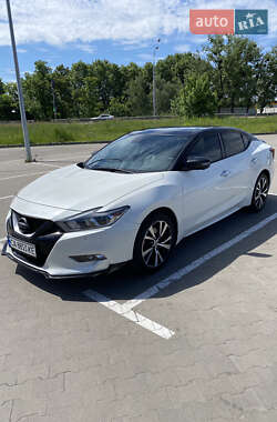 Седан Nissan Maxima 2018 в Киеве