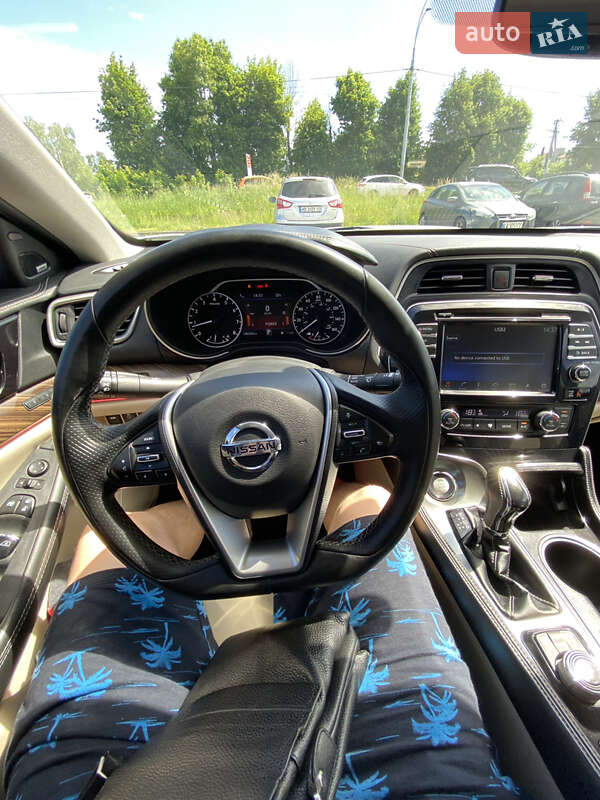 Седан Nissan Maxima 2018 в Киеве