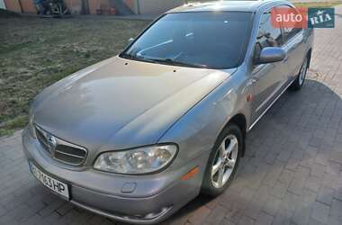 Седан Nissan Maxima 2002 в Миргороде