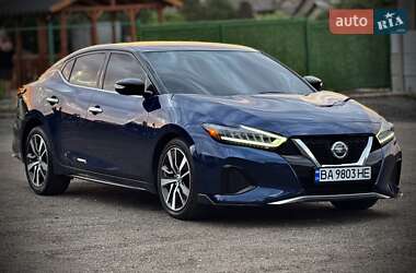 Седан Nissan Maxima 2018 в 