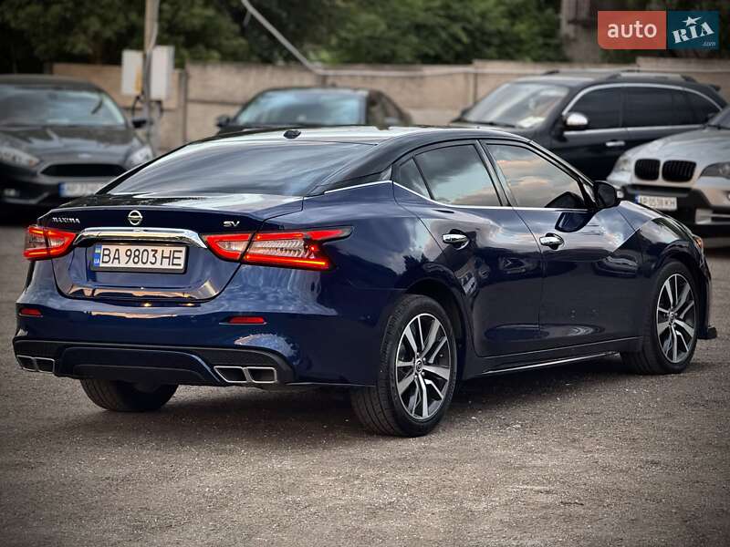 Седан Nissan Maxima 2018 в Запоріжжі