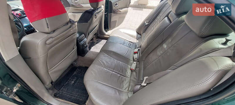 Седан Nissan Maxima 2001 в Дрогобичі