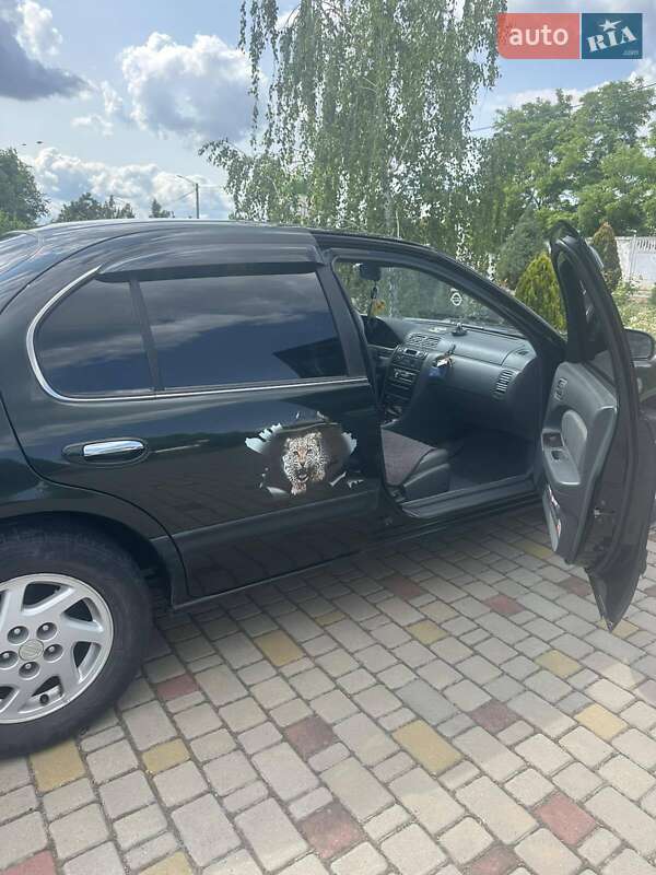 Седан Nissan Maxima 1995 в Ізмаїлі
