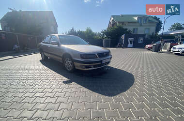 Седан Nissan Maxima 1998 в Одессе