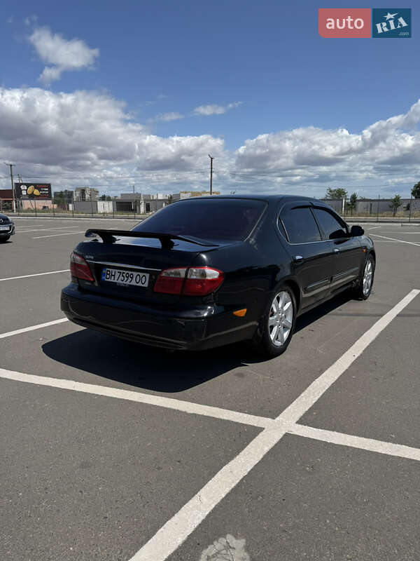 Седан Nissan Maxima 2004 в Белгороде-Днестровском