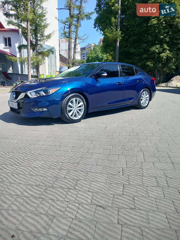 Nissan Maxima 2015