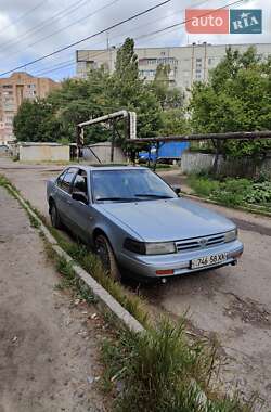Седан Nissan Maxima 1992 в Харкові