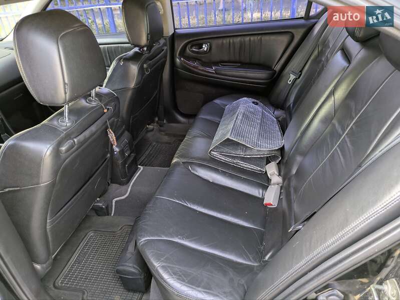 Седан Nissan Maxima 2001 в Одессе