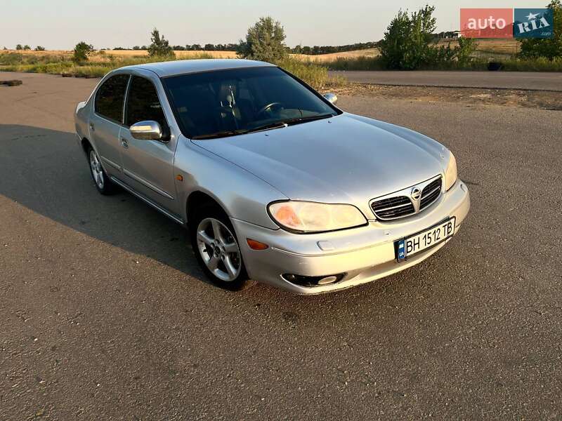 Nissan Maxima 2000