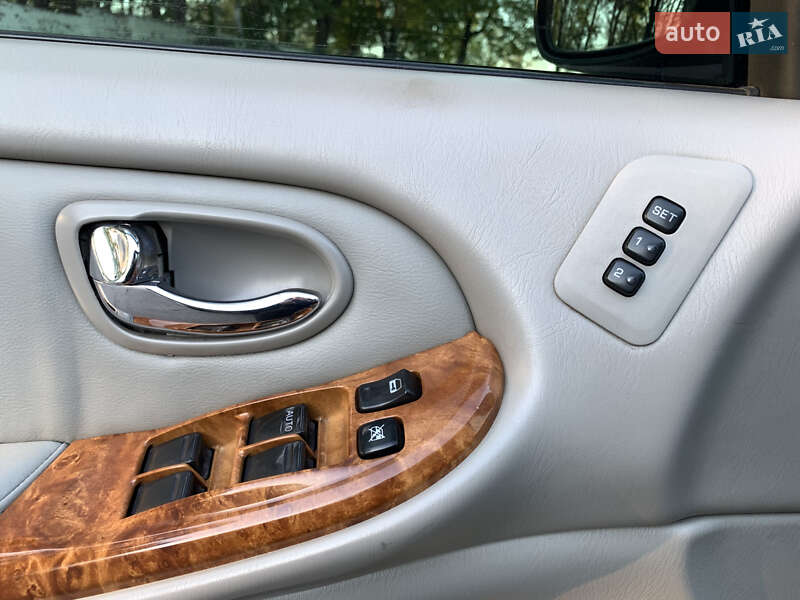 Седан Nissan Maxima 2005 в Нікополі