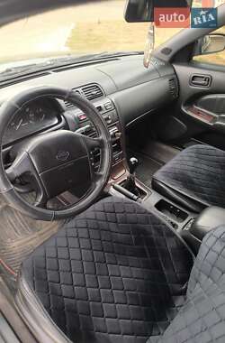 Седан Nissan Maxima 1996 в 