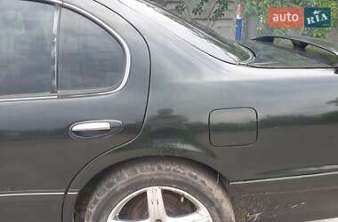 Седан Nissan Maxima 1996 в 