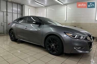 Седан Nissan Maxima 2017 в 