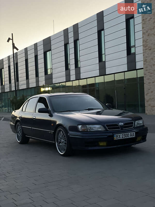 Nissan Maxima 1999