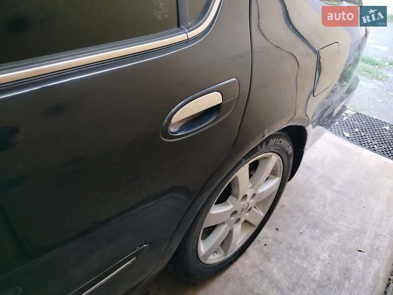 Седан Nissan Maxima 2002 в Одессе