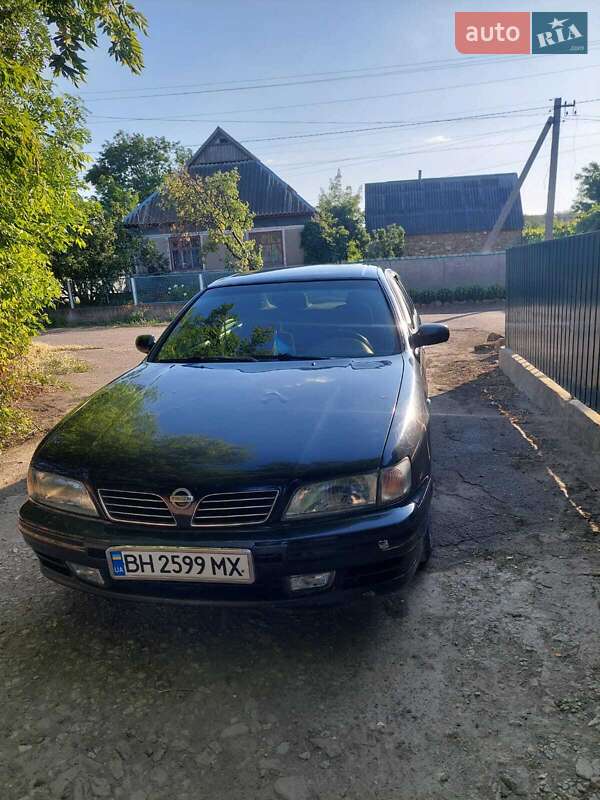 Седан Nissan Maxima 1995 в Одессе